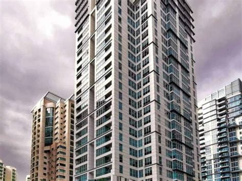 Crescent Park Residences by G&W architects .